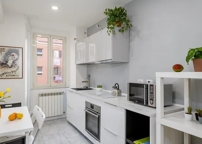 Domus Aurea3 Flat A Stone's Throw From Colosseum Apartment Rom