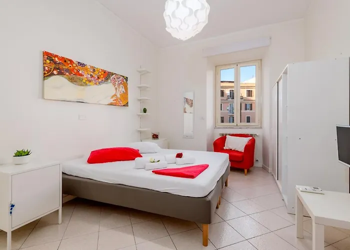 Apartment Domus Aurea3 Flat A Stone's Throw From Colosseum Rom