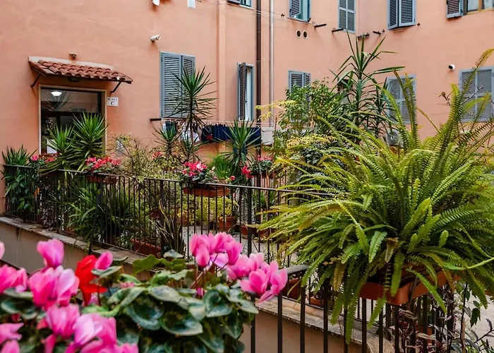 Domus Aurea3 Flat A Stone's Throw From Colosseum Apartment *