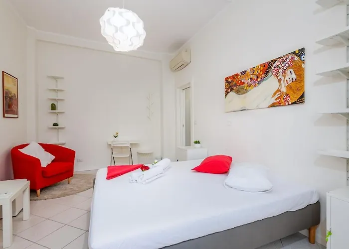 Domus Aurea3 Flat A Stone's Throw From Colosseum Apartment *