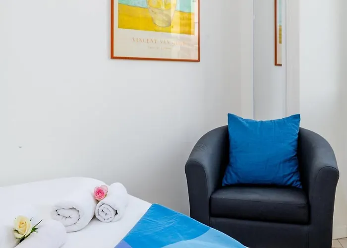 Apartment Domus Aurea3 Flat A Stone's Throw From Colosseum Rom